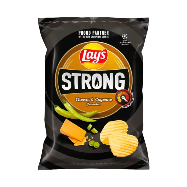 Lay's chips Strong Cheese & Cayenne